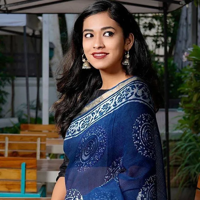 Fantastic Blue  Colored  Festive Printed  Pure Linen Saree