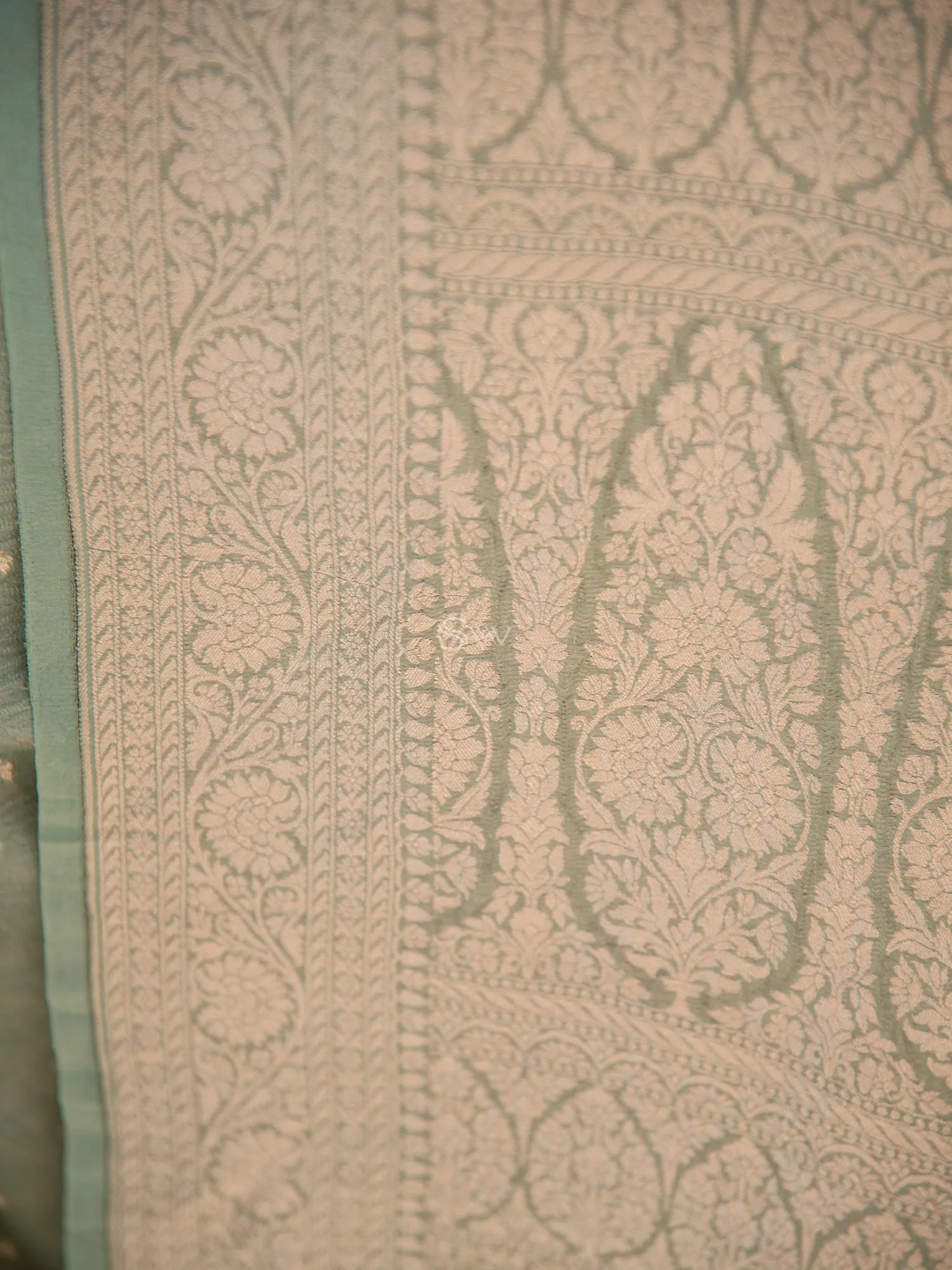 Moss Green Pure Crush Tissue Silk Handloom Banarasi Saree