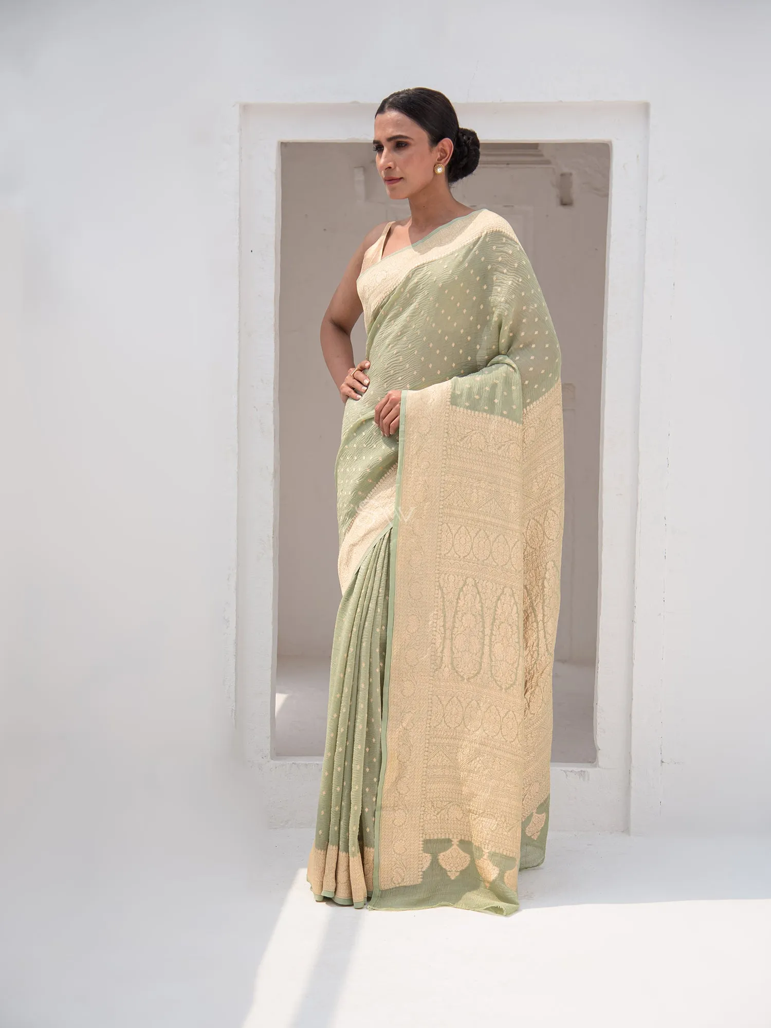 Moss Green Pure Crush Tissue Silk Handloom Banarasi Saree