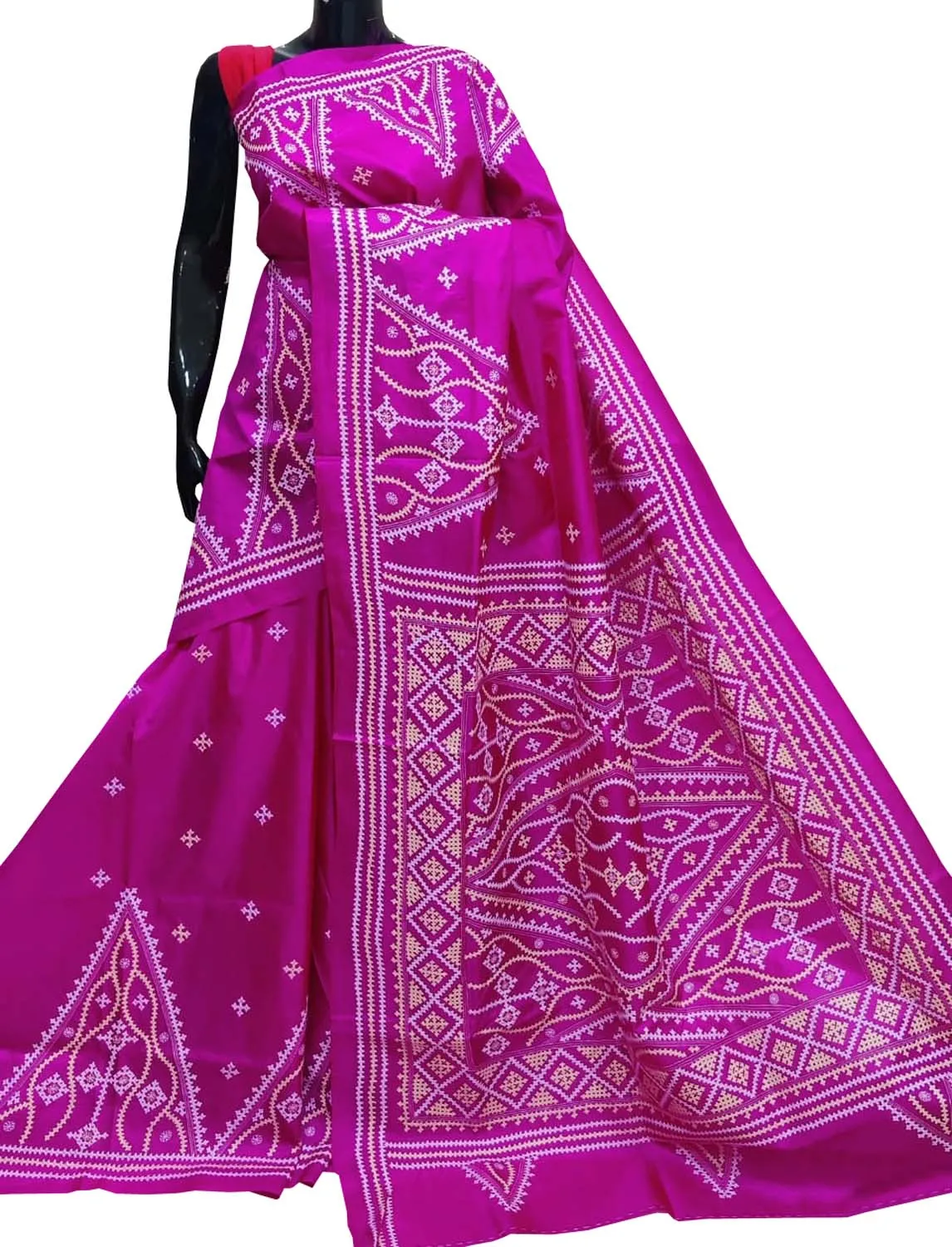 Pink Kantha Gujrati Stitch Hand Embroidered Pure Bangalore Silk Saree: A Timeless Masterpiece of Elegance