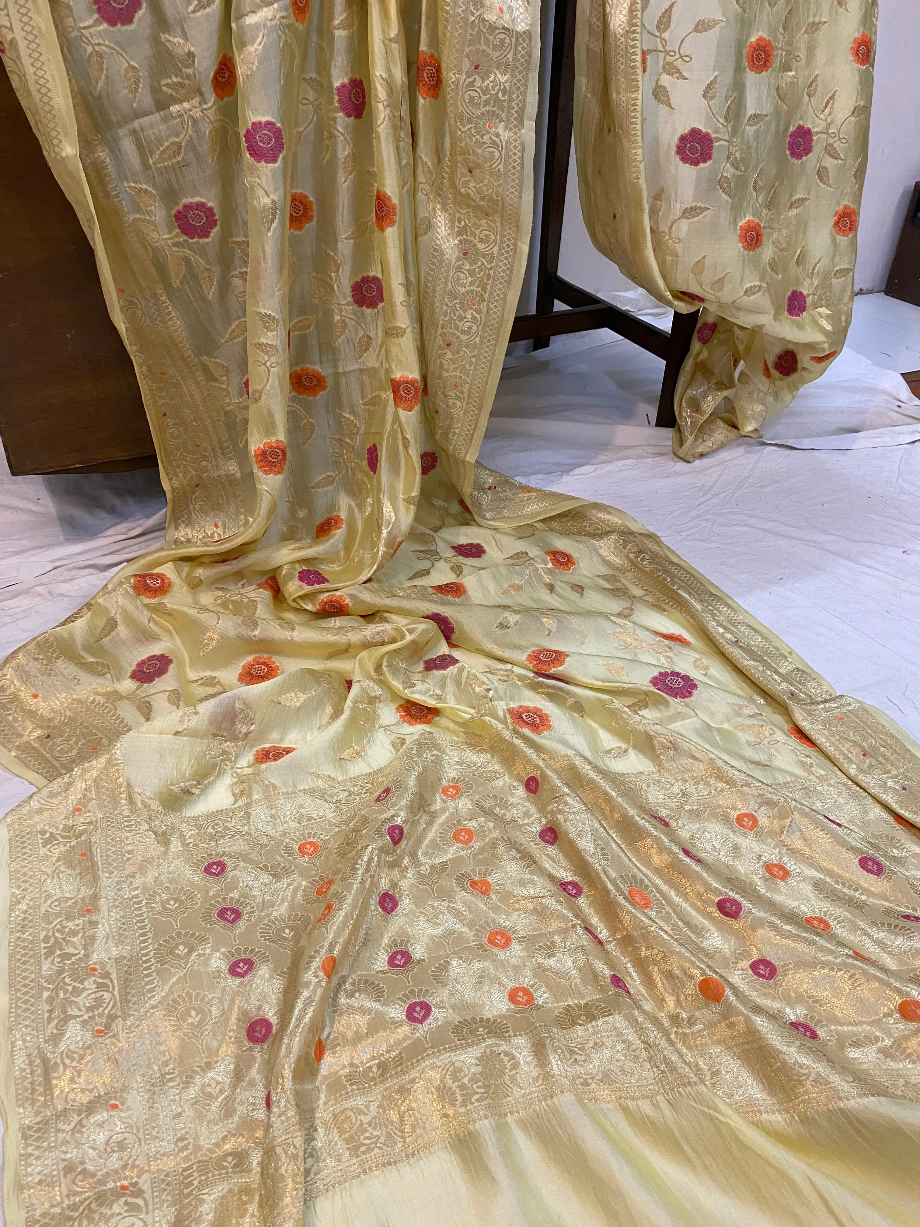 Subtle Elegance: The Beige Banarasi Saree