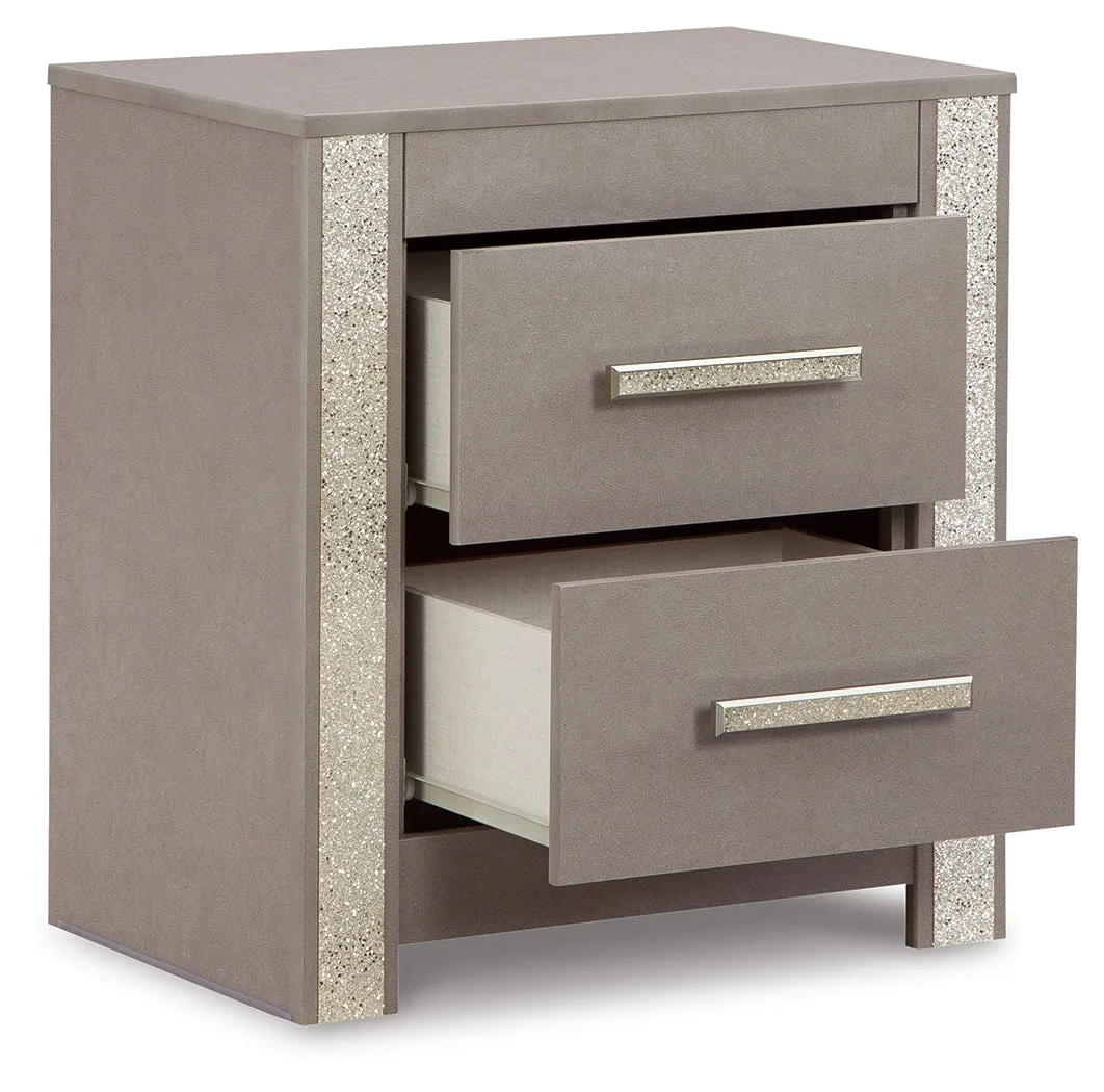 Surancha Queen Panel Bed with Mirrored Dresser and 2 Nightstands in Gray