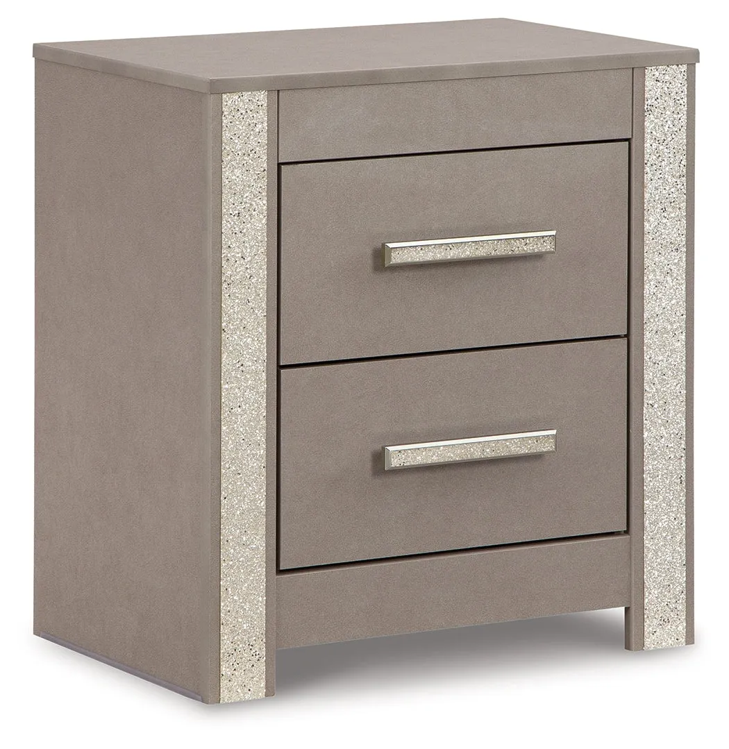 Surancha Queen/Full Panel Headboard with Mirrored Dresser and 2 Nightstands in Gray