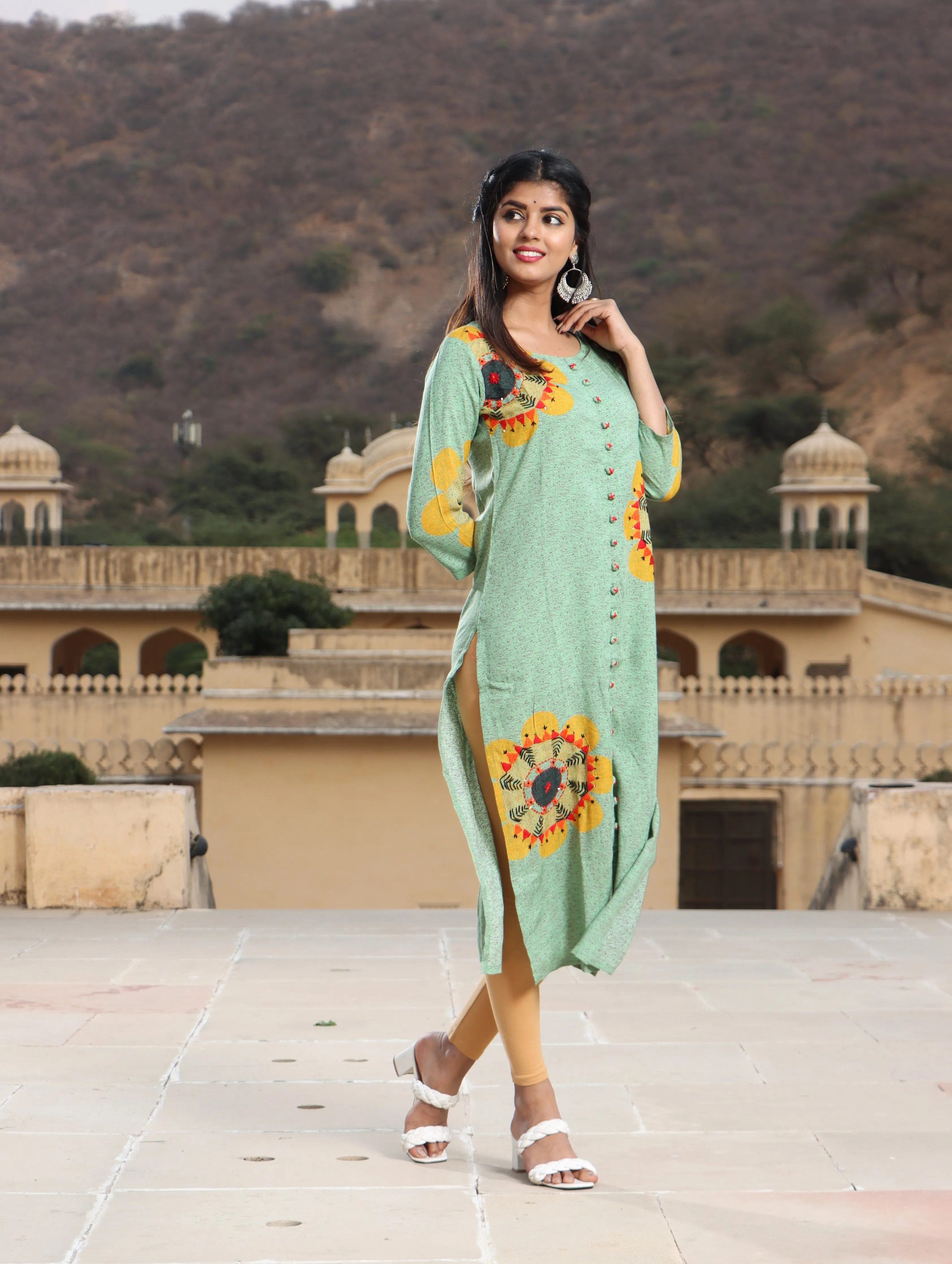 Womens Kurta Pista Green Color Rayon Straight