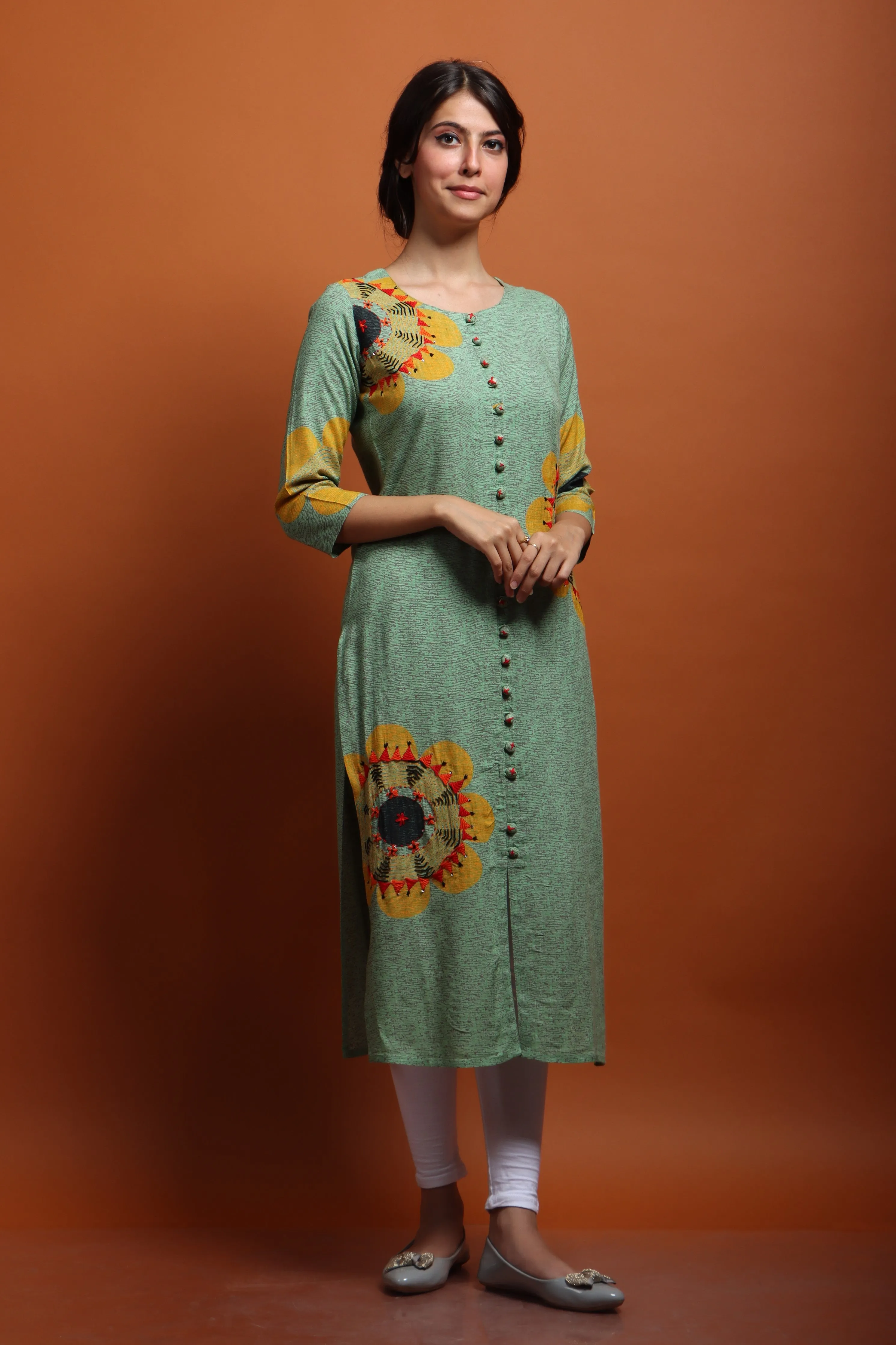 Womens Kurta Pista Green Color Rayon Straight